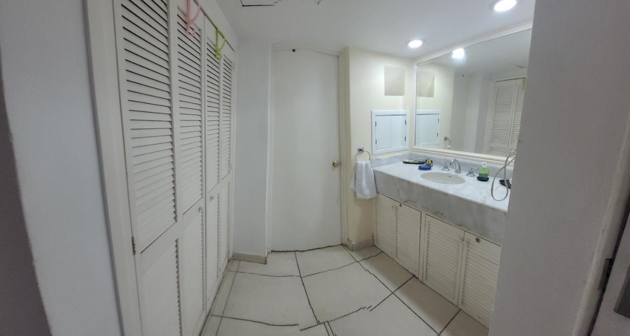 Beachfront View Condo Beside La Isla Mall Puerto Vallarta Exterior foto